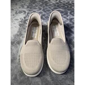 Womens 8M Skechers Hands Free Slip-Ins On the Go Flex Serene Shoes Taupe 136541